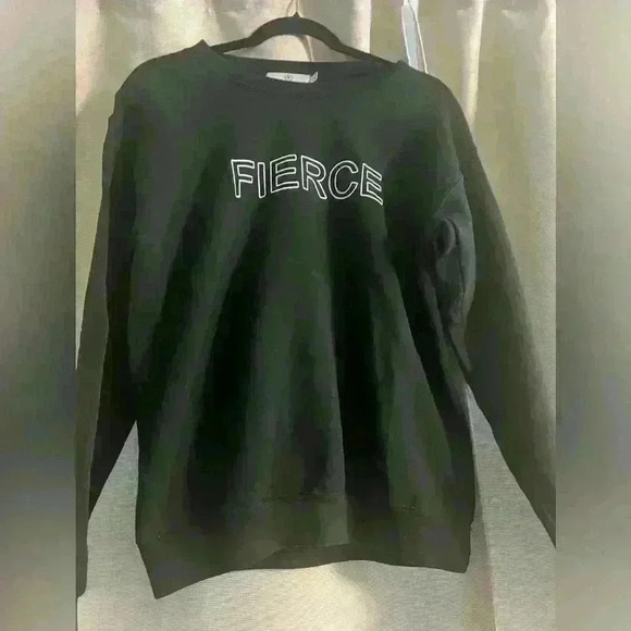 Fierce  green sweater - Picture 3 of 3